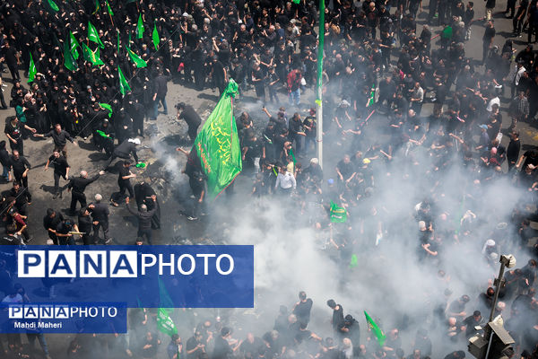 خیمه‌سوزان ظهر عاشورا در چهارراه گلوبندک تهران