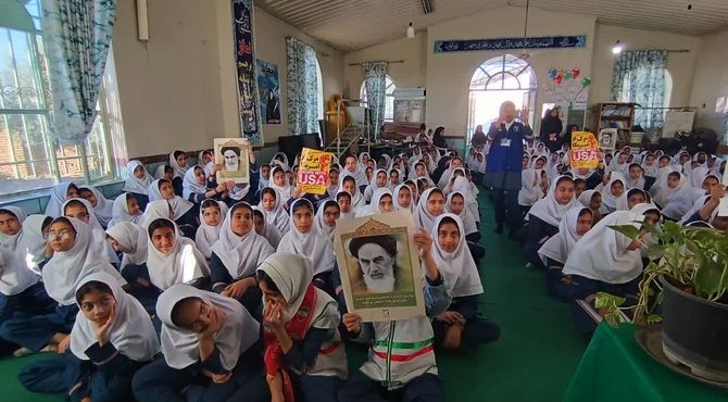 دانش آموزان شهرستان رامیان به سوگ حضرت زهرا نشستند