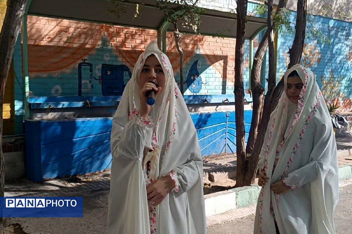 برگزاری طرح مصباح الهدی و نماز جماعت در دبستان شهید اول ۲ ناحیه یک شهرری