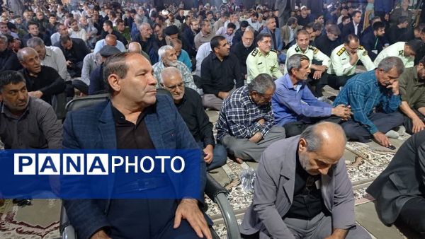 حضور پرشور مردم در نماز جمعه یاسوج