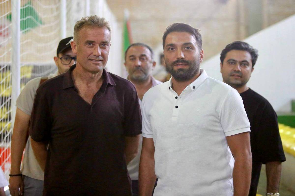 مربی اسپانیایی تیم ملی فوتسال: فضای سالن من را شگفتزده کرد