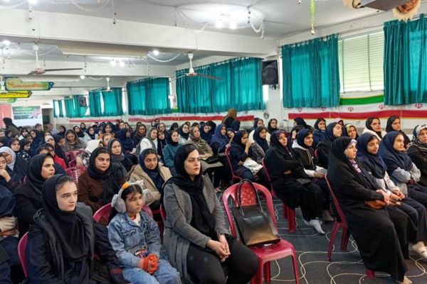 آموزش شیوه‌های افزایش تاب‌آوری در دبیرستان گراشی ناحیه 3 شیراز