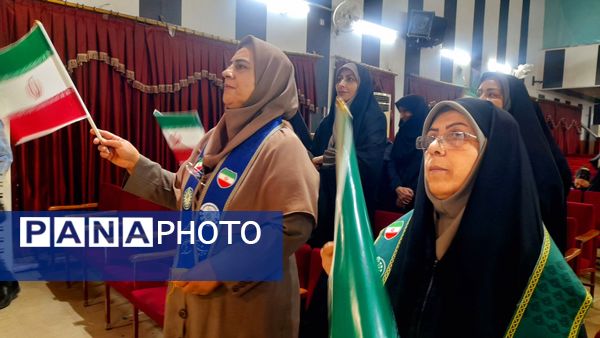 کارگاه توانمند مربیان پیشتاز کانون برادران قائمشهر