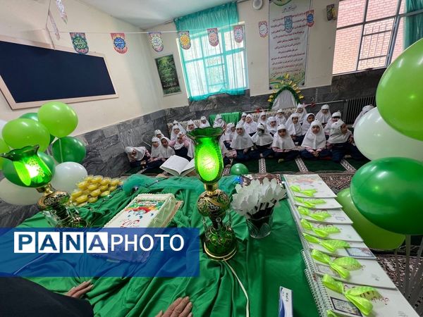 جشن قرآن در دبستان دخترانه المهدی ناحیه 2 کرج و شهرستان فردیس