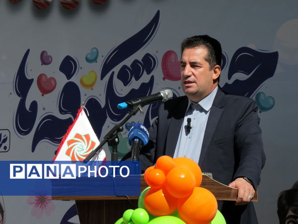 نواختن زنگ اول مهر در مدرسه شهدا فرهنگی 