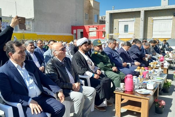 آیین نواختن " زنگ سپاس معلم "  در تربت حیدریه
