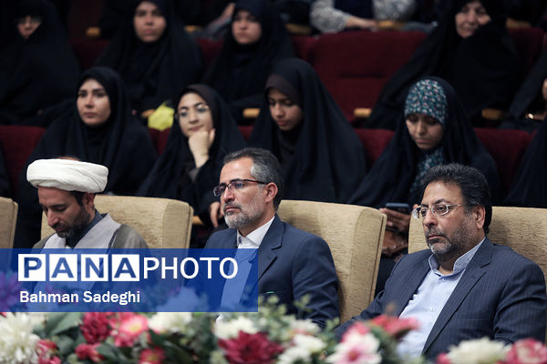 اختتامیه دوازدهمین دوره نمایشگاه‌های دانش‌آموزی مدرسه انقلاب