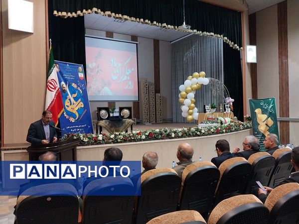 آیین بزرگداشت مقام معلم در شهرستان ابهر با حضور مسئولان استانی و شهرستانی