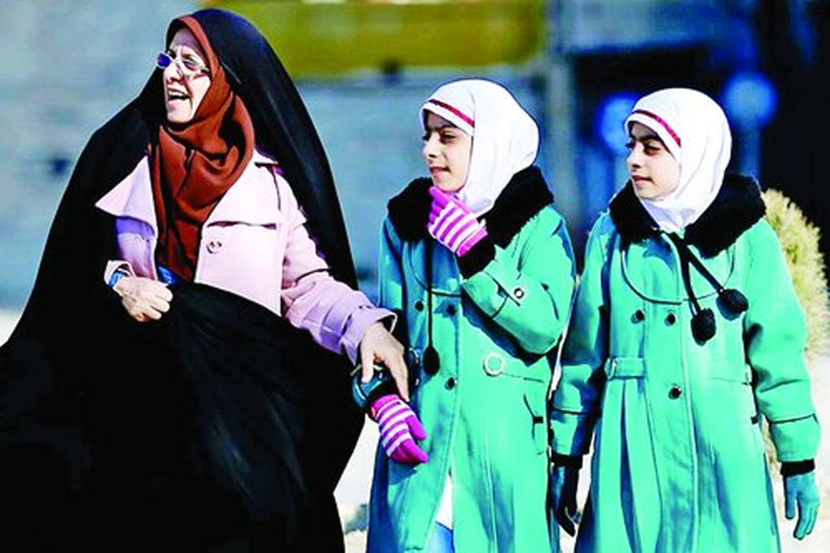  دانش‌آموزان دوقلو و چندقلو با چالش‌ها و مسائل پیچیده‌ای همراه هستند