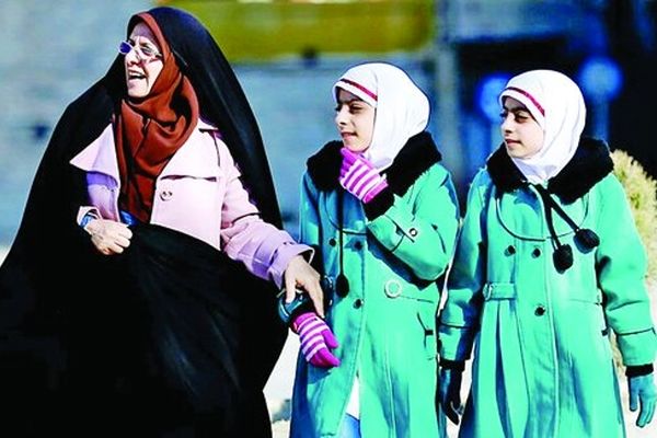دانش‌آموزان دوقلو و چندقلو با چالش‌ها و مسائل پیچیده‌ای همراه هستند