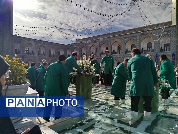 چراغانی دل‌ها در جوار بارگاه رضوی به مناسبت میلاد مولای متقیان  