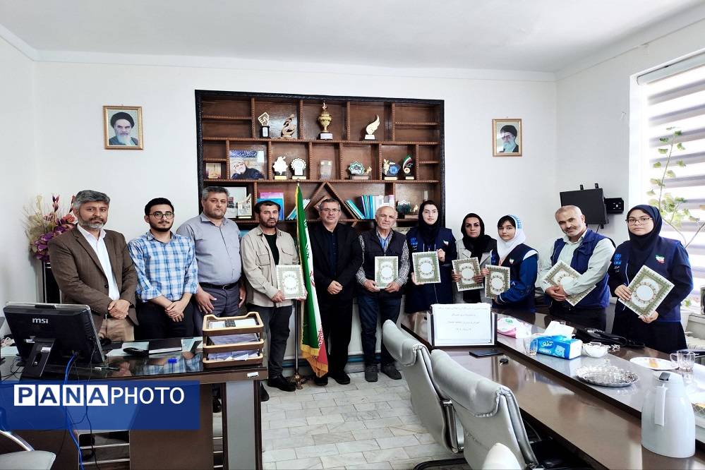 تجلیل از اصحاب رسانه و دانش آموز خبرنگاران فعال پانا در شهرستان خلخال