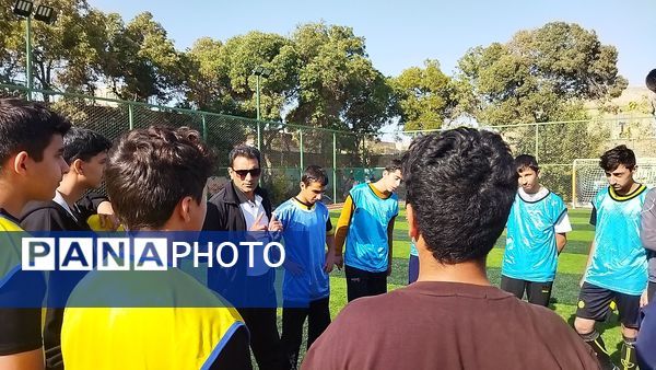 روز اول از مسابقات فوتبال المپیاد ورزشی دبیرستان شاهد ابوذر غفاری نیشابور 