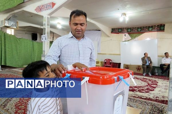 دور دوم انتخابات چهاردهمین دوره ریاست‌جمهوری در شهر درق