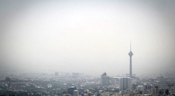 هوای تهران همچنان آلوده‌ است