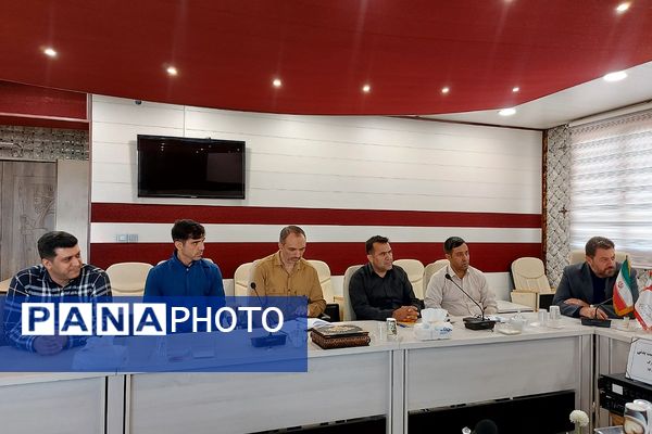 برگزاری جلسه شورای تربیت بدنی در اداره آموزش و پرورش کهریزک 
