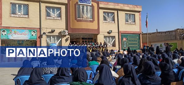 برگزاری انتخابات شورای دانش‌آموزی در مدرسه شاهد آمنه