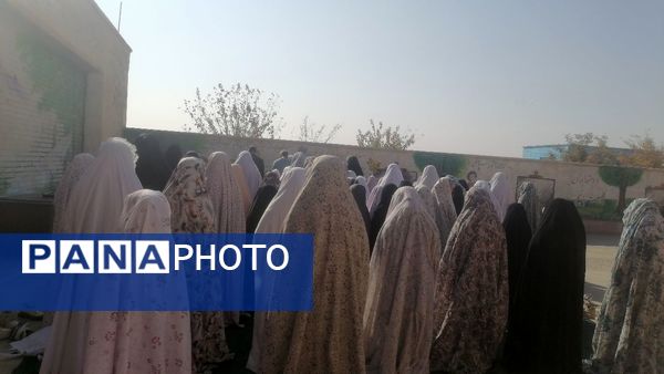 نماز باران در آموزشگاه زهرا عبداللهیان ارغا خلیل آباد 