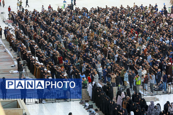 اقامه نماز طلب باران در مسجد مقدس جمکران