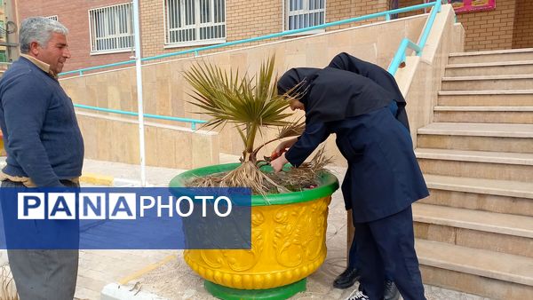 دوستی با طبیعت و شور و حال دانش‌آموزان دبیرستان فرزانگان استعداد درخشان ملارد