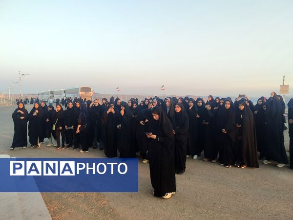 دومین روز از اردوی راهیان نور دانش‌آموزان قائمشهری