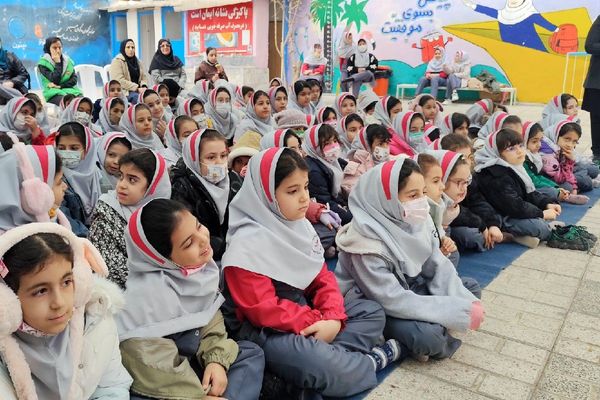 طنین انداز شدن نوای هنر در مدرسه سارا شهرستان ملارد 