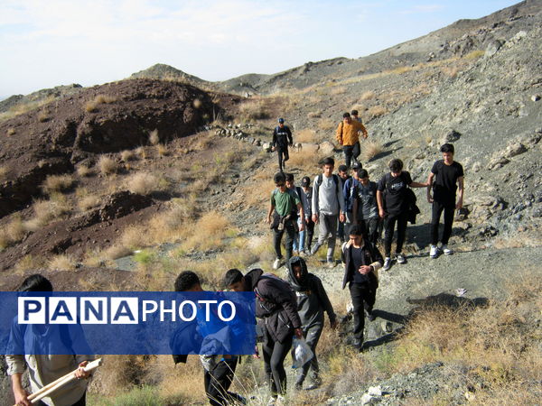 مرحله دوم اردو کوه‌نوردی هنرستان شهید دیواندری سبزوار 