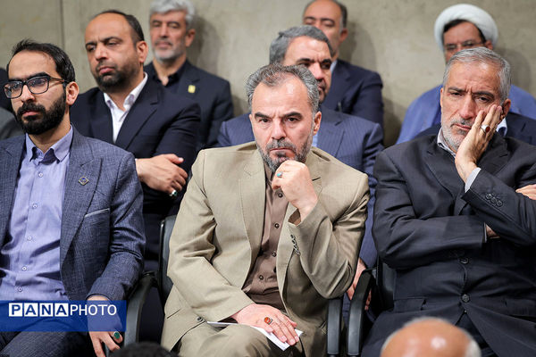 دیدار جمعی از معلمان با رهبر معظم انقلاب