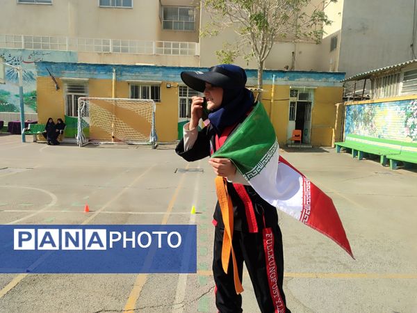 زنگ ورزش ، زنگ نشاط دبیرستان شاهد تکتم ناحیه ۳ مشهد