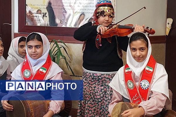 یلدایی به رنگ آموزش: مدارس فیروزکوه میزبان جشنی از جنس فرهنگ و دانایی