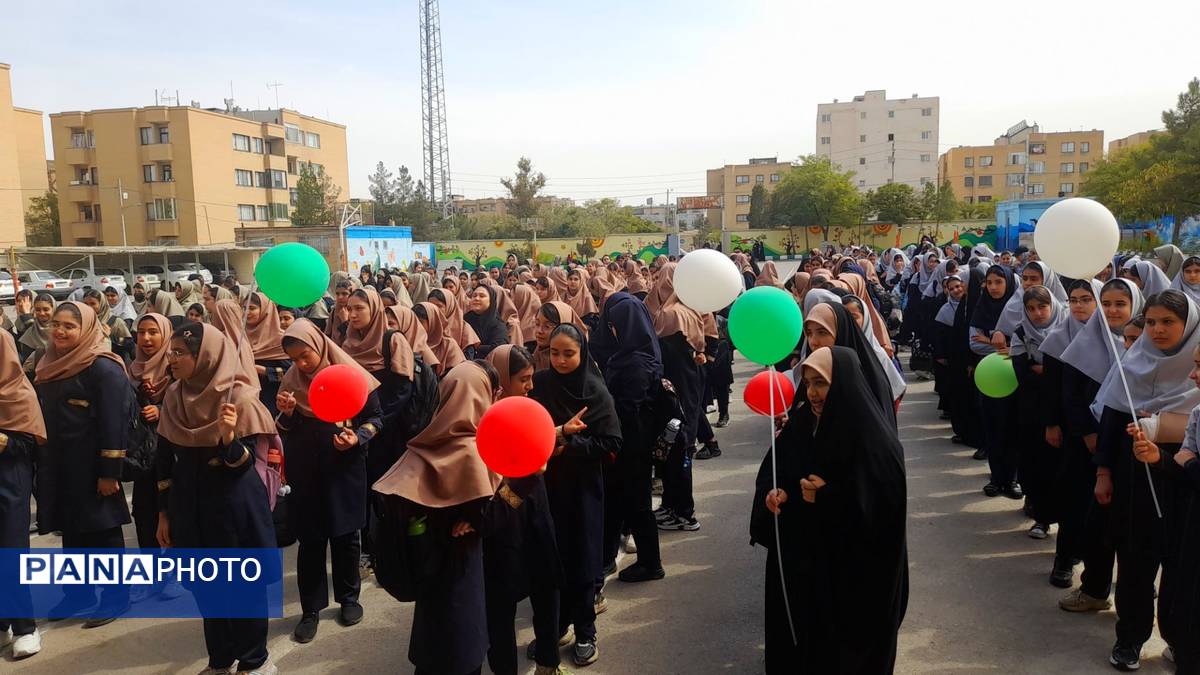 آیین بازگشایی مدارس در دبیرستان نورالهدی 