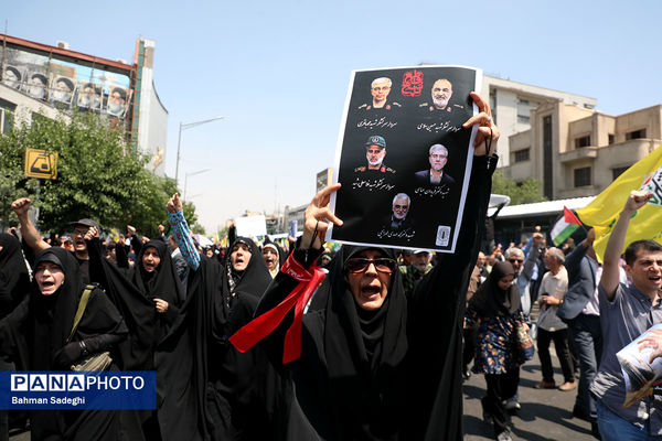 راهپیمایی مردمی علیه تهاجم رژیم صهیونیستی به ایران - تهران
