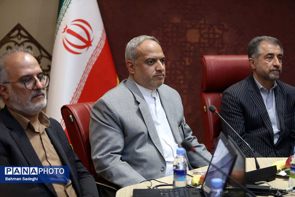 آیین تجلیل از معلمان نمونه استانی شهرستان‌های استان تهران
