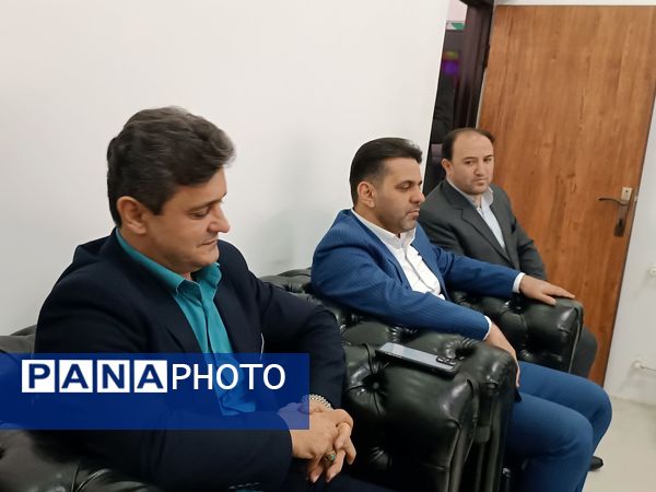 دیدار نوروزی نماینده شهرستان‌های محمودآباد و نور با مدیران ادارات در محمودآباد 