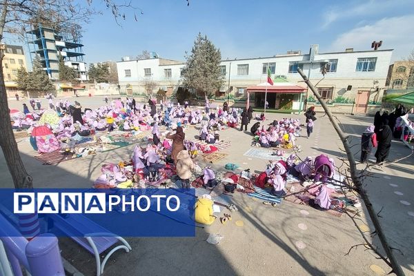 برگزاری اردوی درون مدرسه‌ای و جشنواره غذا در دبستان شاهد تحقیقی ناحیه ۶