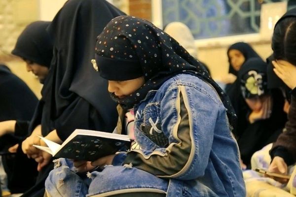 سومین شب قدر با حضور گسترده مردم در کانون شهید سبحانی کرج