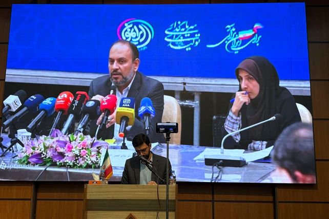 نشست تخصصی افق نو در تربیت جهت اجرایی سازی طرح «ایرانمون»