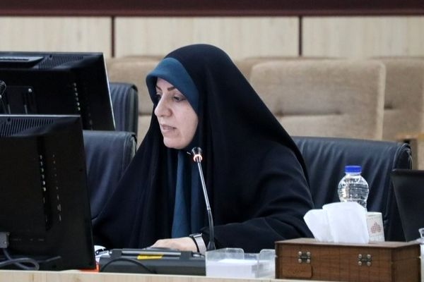 سواد آموزی به فرمان امام خمینی (ره) از یک حرکت محدود فرهنگی، به نهضتی فراگیر تبدیل شد