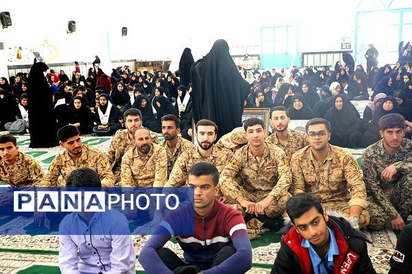 اجتماع همایش «شکوه اقتدار» بسیجیان در لنده