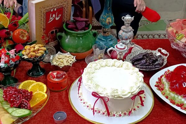 مراسم جشن یلدا در دبیرستان حضرت رقیه(س) ورامین