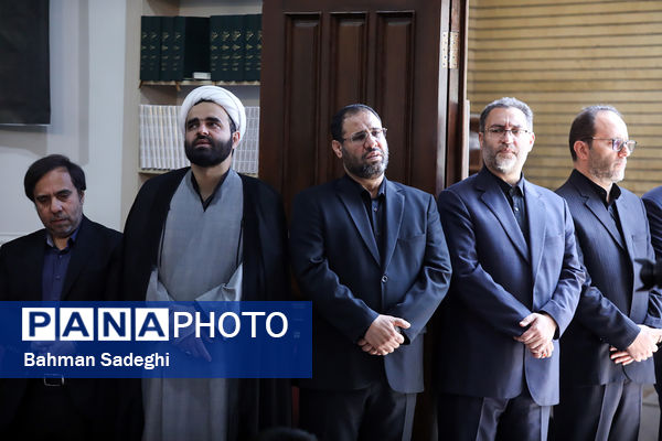 بزرگداشت شهدای خدمت با حضور وزیر آموزش و پرورش