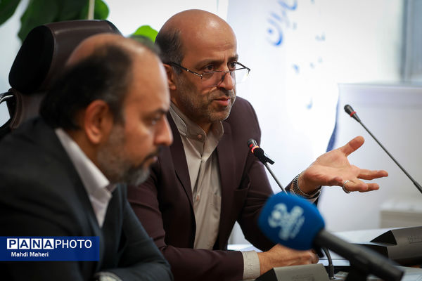 وبینار هم‌افزایی و همکاری در اجرای مطلوب غربالگری دانش‌آموزان متوسطه
