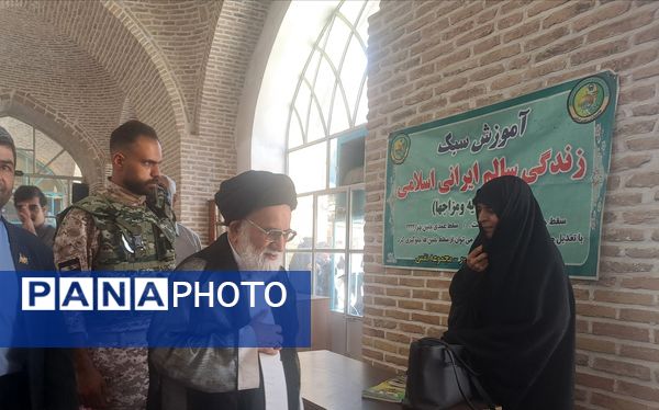 میز خدمت ادارات نیشابور پیش از نماز جمعه 