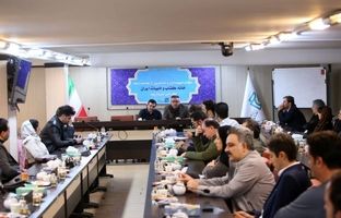 نشر فناورانه بازوی کمکی کتاب کاغذی است نه رقیب آن