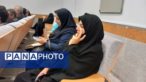 دوره توانمند‌سازی مدیران مدارس ناحیه ۶ مشهد