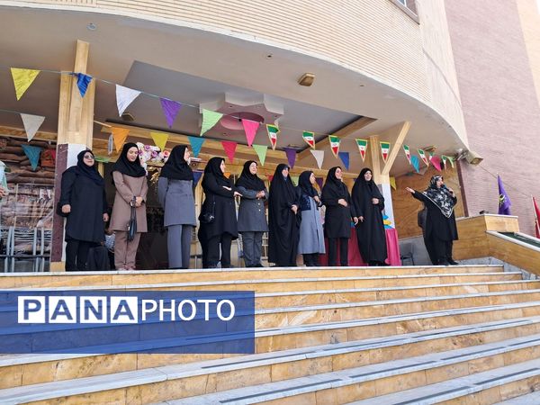 جشن جوانه‌ها در دبیرستان هیات امنایی حضرت معصومه(س) ناحیه 4 کرج 