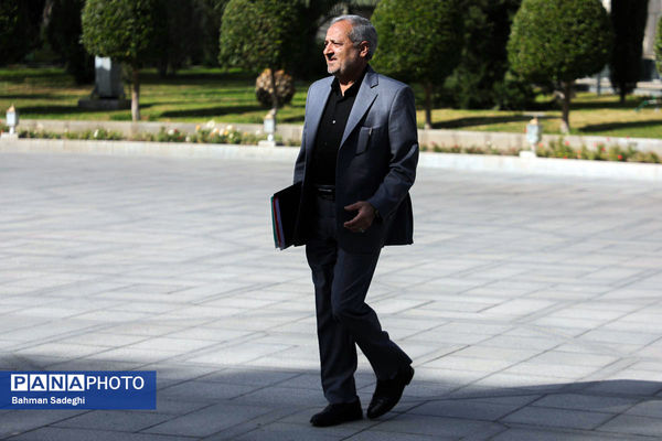 حاشیه جلسه هیات دولت - ۱۴ آبان