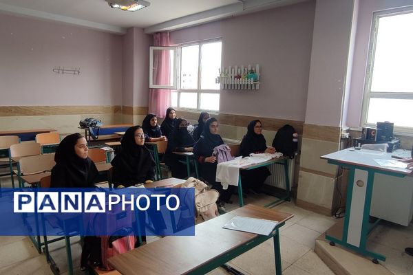 اختتامیه محور آزمایشگاه ،یازدهمین دوره جشنواره نوجوان خوارزمی در دبیرستان مهدی مقربی ملارد