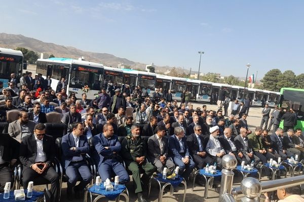 آیین بهره‌برداری از ۳۵ دستگاه اتوبوس جدید در مشهد