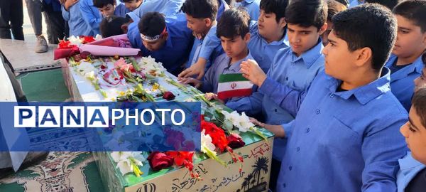 استقبال مدارس دشتی از شهید گمنام